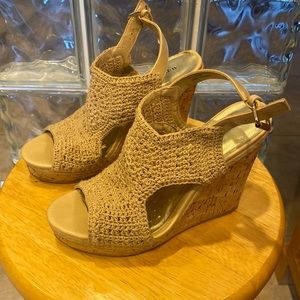 Tan knit wedges - size 7.5